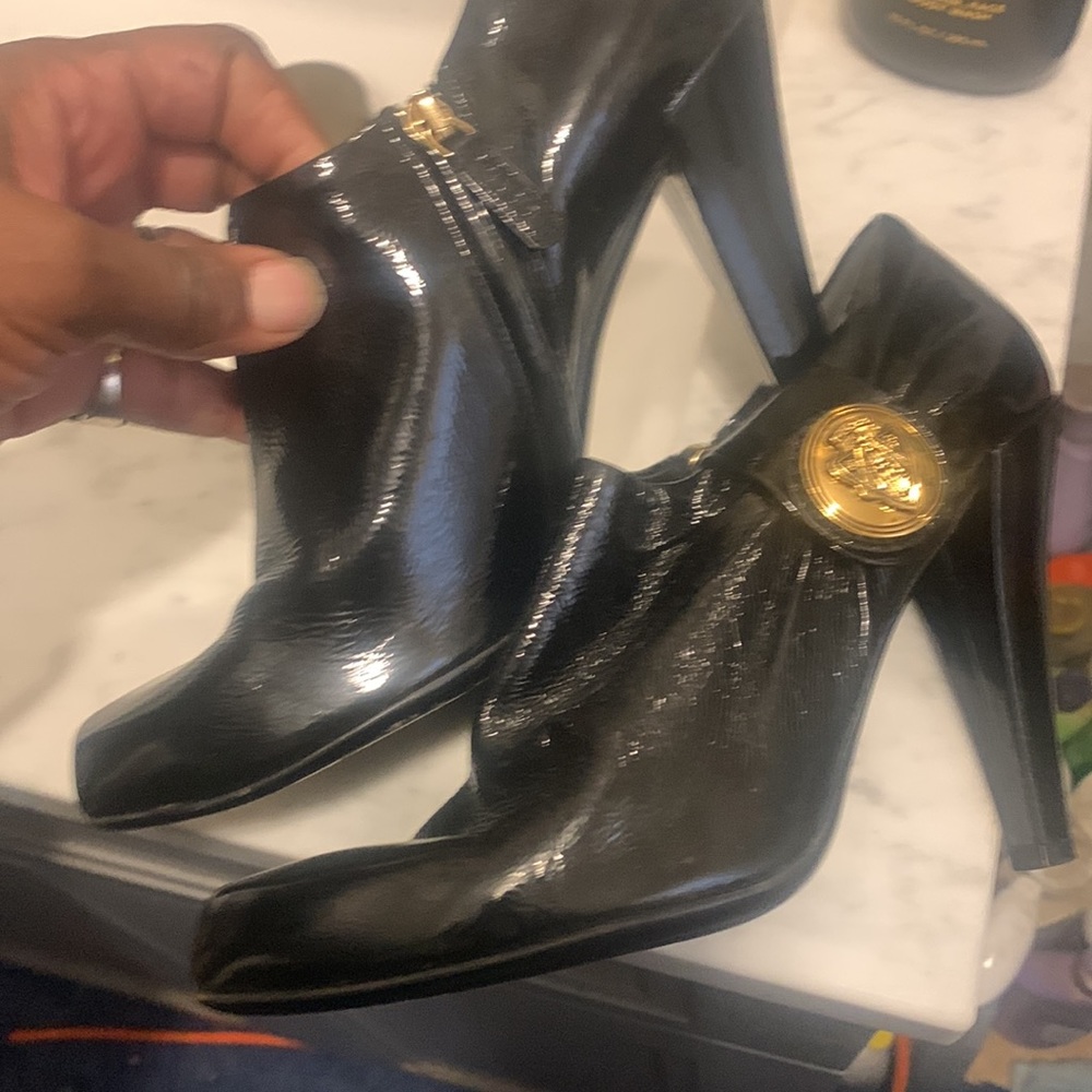 Gucci booties!!! - Picture 9 of 12